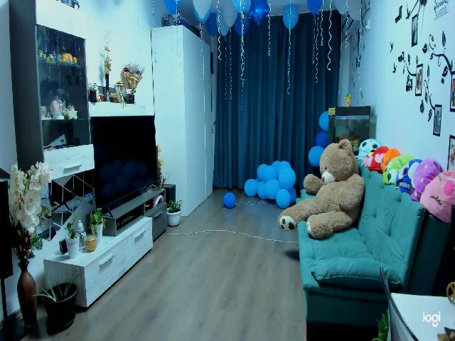 Live sex webcam photo for OneLife_ #274489035