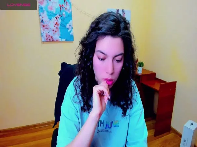 Live sex webcam photo for OnlyYouAngel #272841082