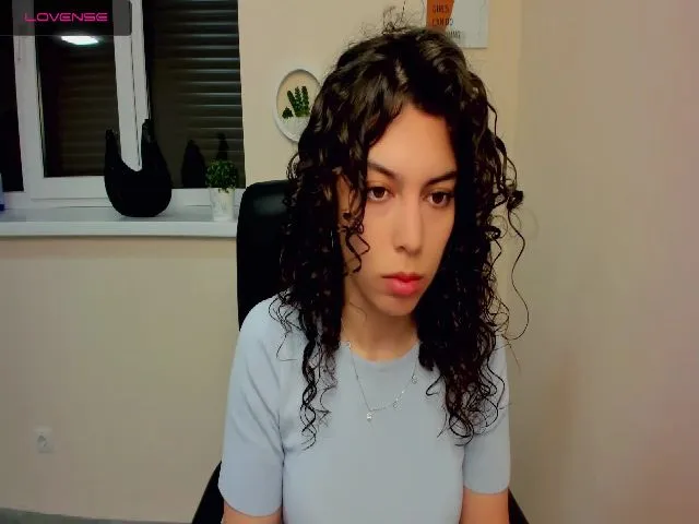 Live sex webcam photo for OnlyYouAngel #273367066