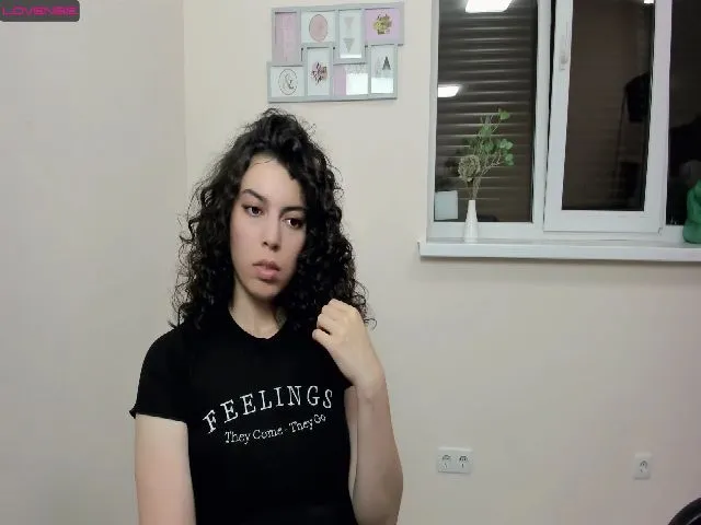 Live sex webcam photo for OnlyYouAngel #273848940