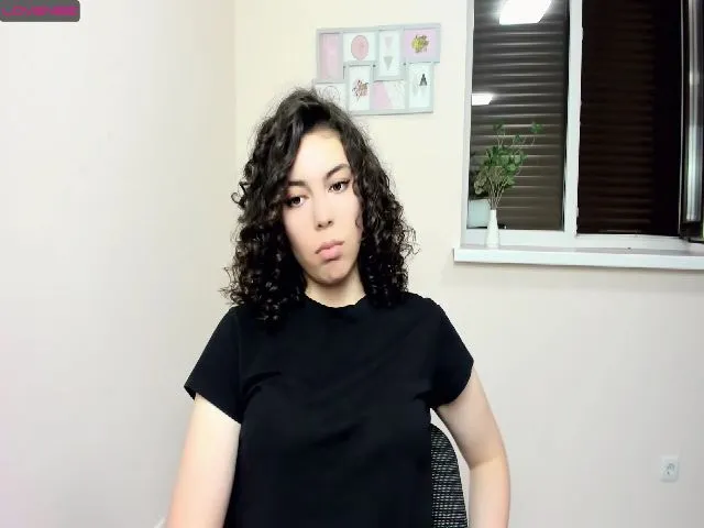 Live sex webcam photo for OnlyYouAngel #274126292