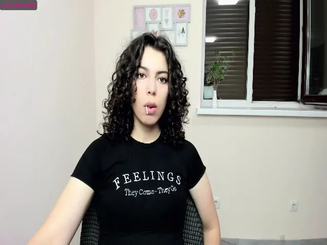 Live sex webcam photo for OnlyYouAngel #274147390