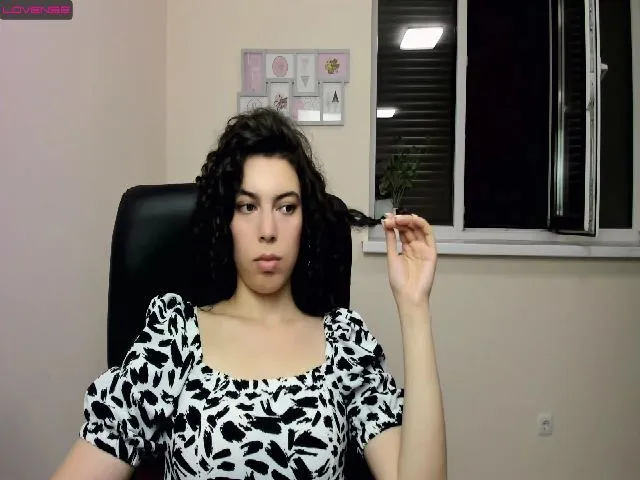 Live sex webcam photo for OnlyYouAngel #274470694