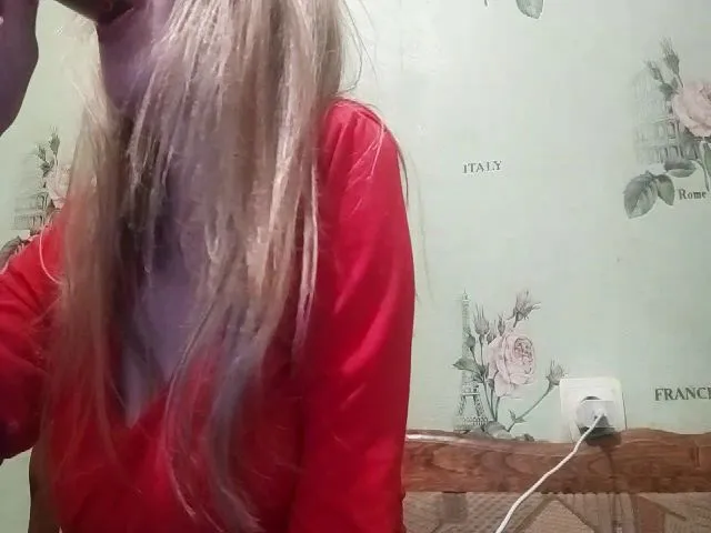 Live sex webcam photo for Otta_Ra #271567817
