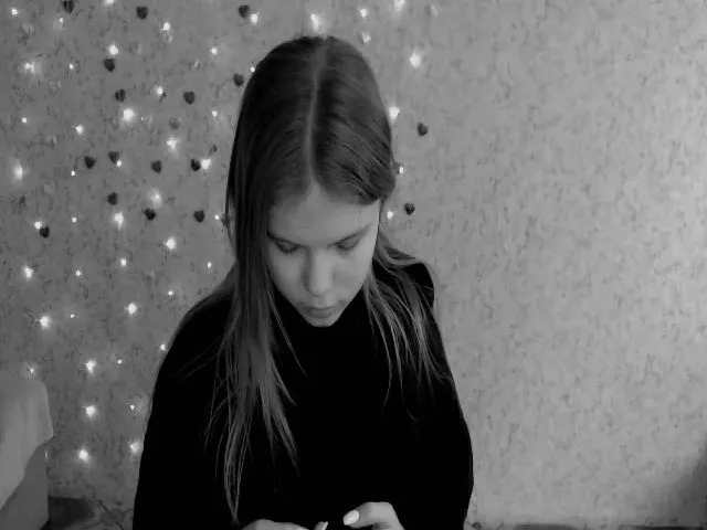 Live sex webcam photo for PRO100WEB_ #273549393