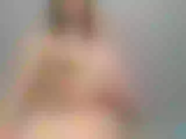 Live sex webcam photo for PacificBoujie #274171789