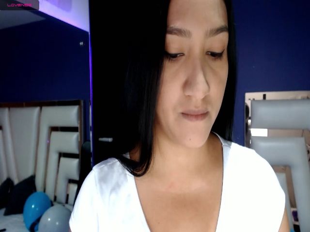 Live sex webcam photo for Pamela03 #272989521