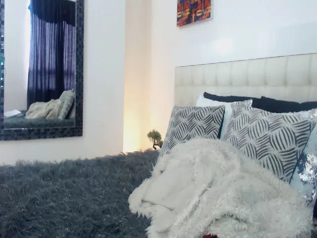 Live sex webcam photo for Pamelas_ #273247882