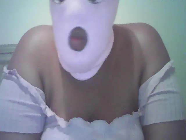 Live sex webcam photo for Paris2022 #272605197