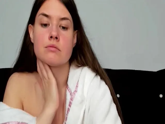 Live sex webcam photo for PassionGi #273073422