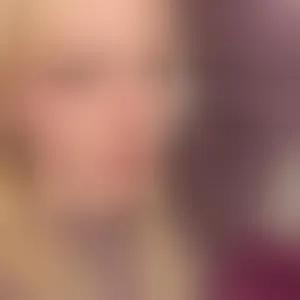 Live sex webcam photo for PeachHaze