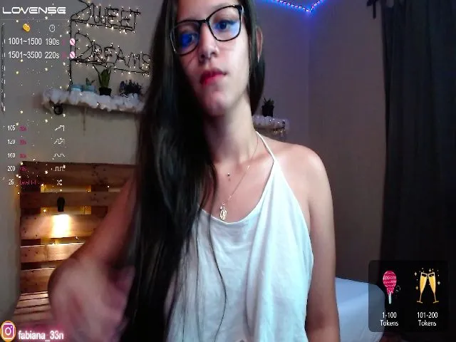 Live sex webcam photo for PerfecttPeach #273616326