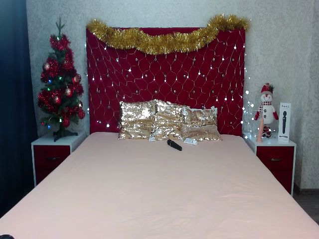 Live sex webcam photo for Perfecttblond #271943455