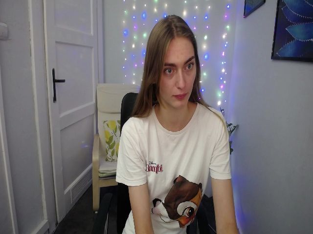 Live sex webcam photo for PersonYouNeed #274318234