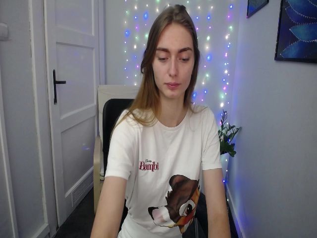 Live sex webcam photo for PersonYouNeed #274318348