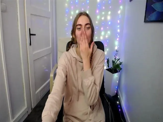 Live sex webcam photo for PersonYouNeed #274542319