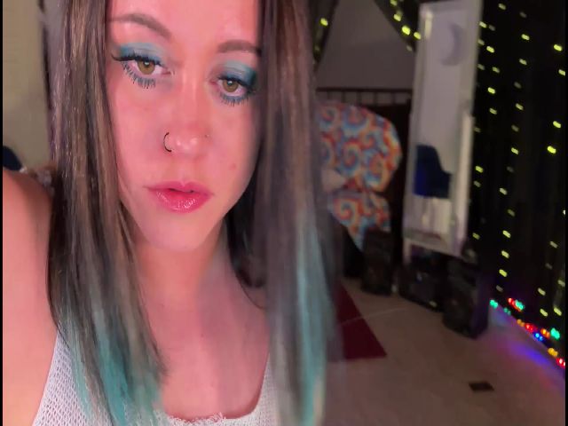 Live sex webcam photo for PetiteJewel #272818311