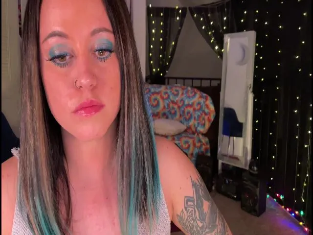 Live sex webcam photo for PetiteJewel #272818345