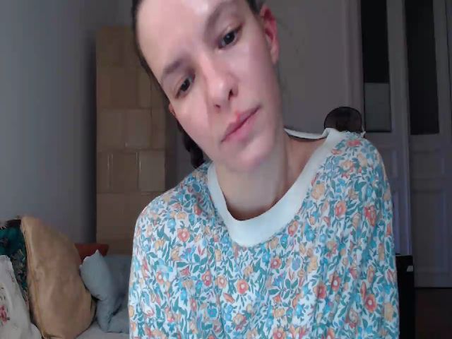 Live sex webcam photo for PetitePinkie #271959690