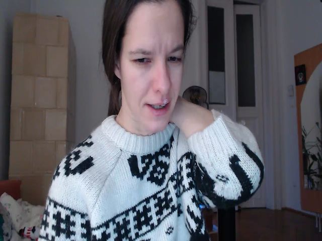 Live sex webcam photo for PetitePinkie #271999830