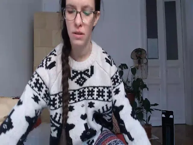 Live sex webcam photo for PetitePinkie #272021352