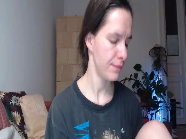 Live sex webcam photo for PetitePinkie #272505480