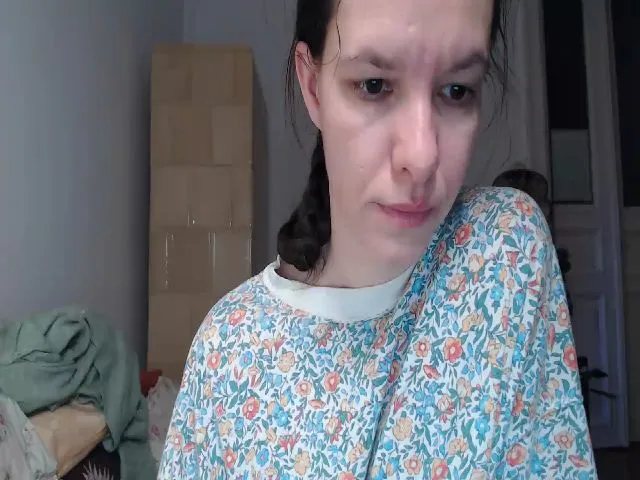 Live sex webcam photo for PetitePinkie #272880994