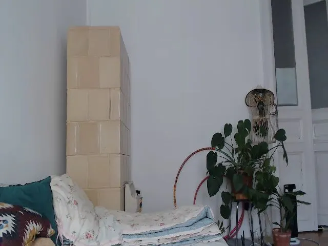 Live sex webcam photo for PetitePinkie #272953061