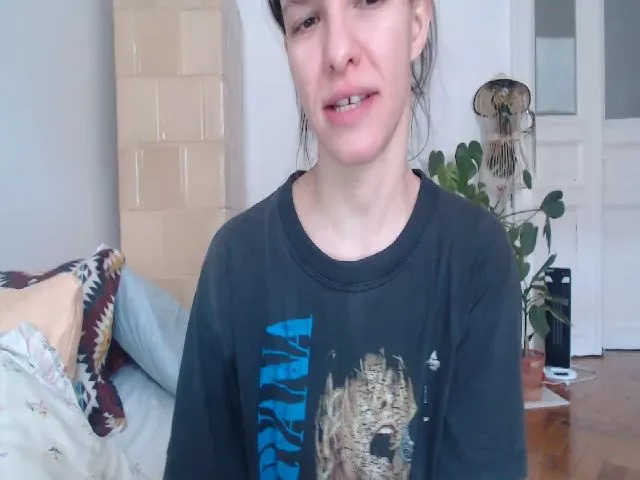 Live sex webcam photo for PetitePinkie #273091992