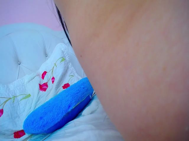 Live sex webcam photo for Petite_camila #287865029