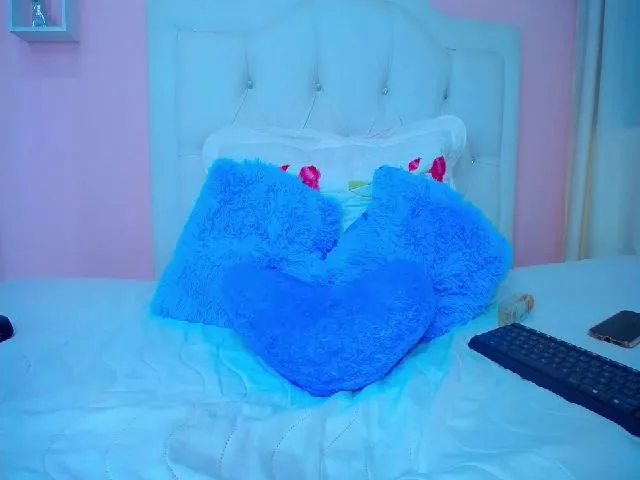 Live sex webcam photo for Petite_camila #287865039