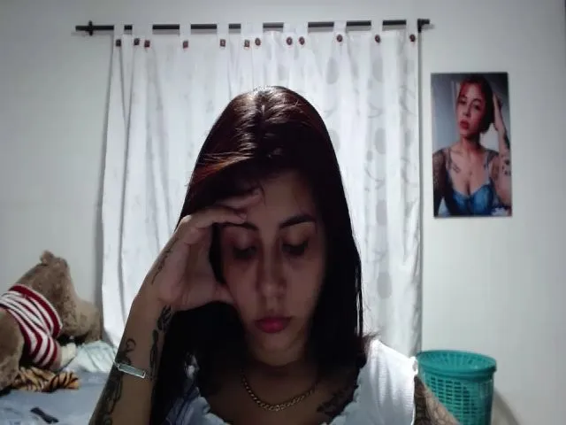 Live sex webcam photo for Petite_sury #272168918