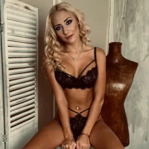 Live sex webcam photo for PetrovaRider #292772521