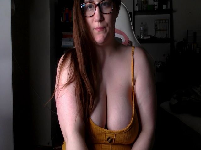 Live sex webcam photo for Phoebe_xox #273181918