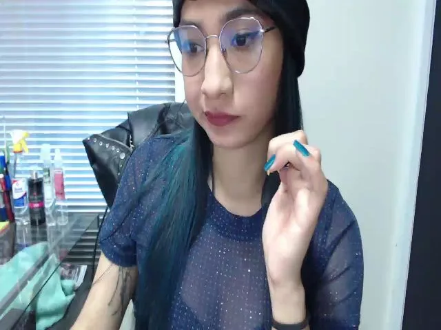 Live sex webcam photo for Pia_Smith_ #271970181