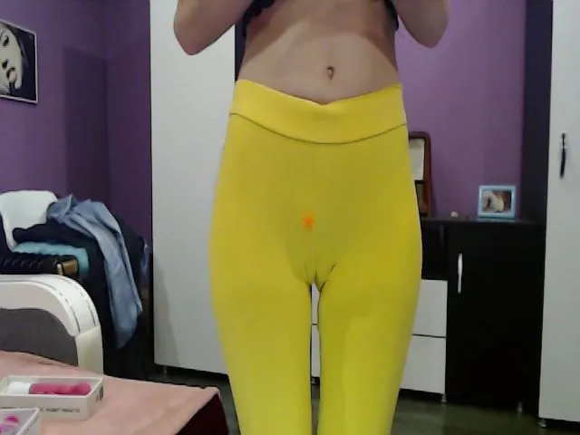 Live sex webcam photo for PinkChristine #273465159