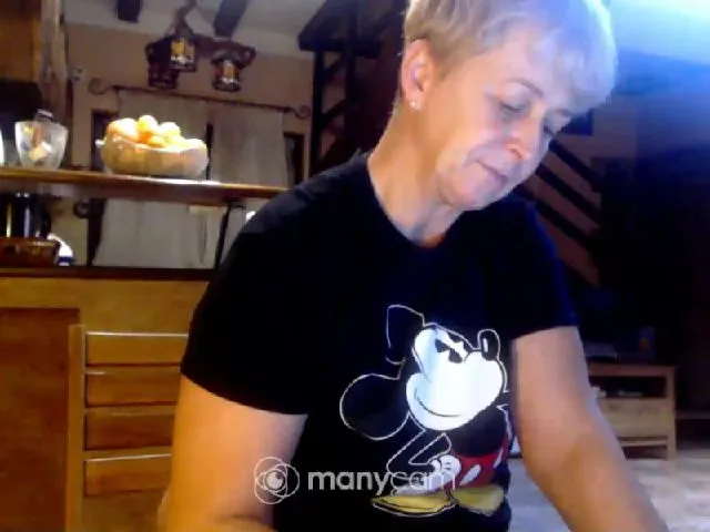 Live sex webcam photo for PinkLillyRose #271818609