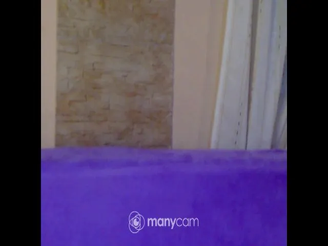 Live sex webcam photo for PinkLillyRose #271888808