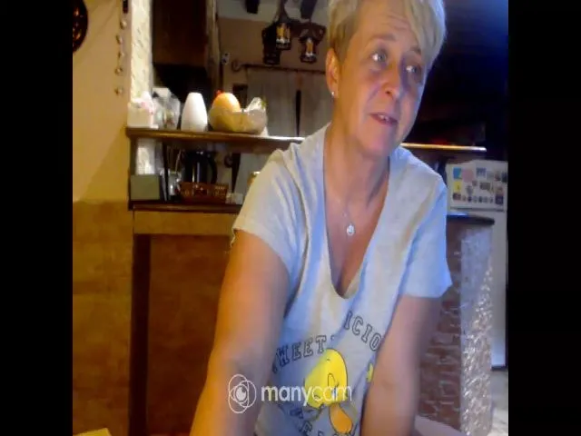 Live sex webcam photo for PinkLillyRose #272258527