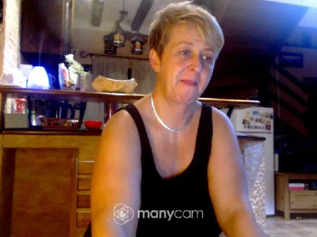 Live sex webcam photo for PinkLillyRose #272599971