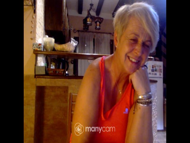 Live sex webcam photo for PinkLillyRose #273518759