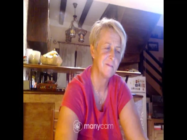 Live sex webcam photo for PinkLillyRose #273768376