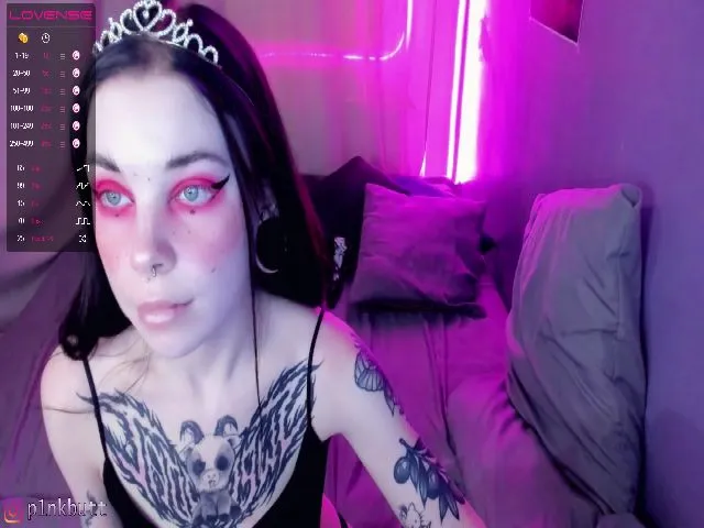 Live sex webcam photo for PinkSlobber #272166349