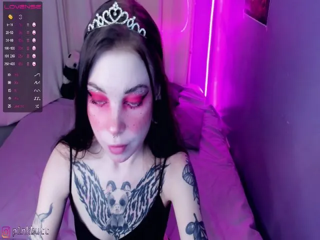 Live sex webcam photo for PinkSlobber #272747941