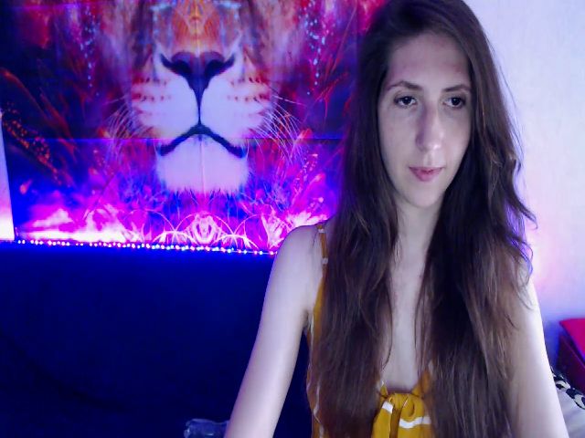 Live sex webcam photo for PinkkFlowerr #273728852