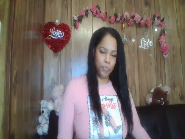 Live sex webcam photo for Pinkrackz100 #271752189