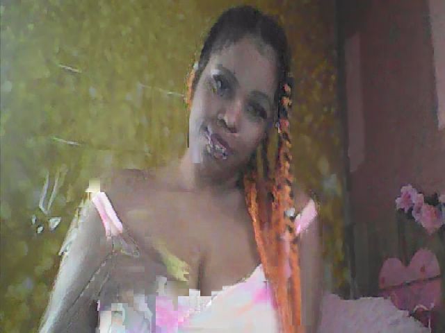 Live sex webcam photo for Pinkrackz100 #272070776