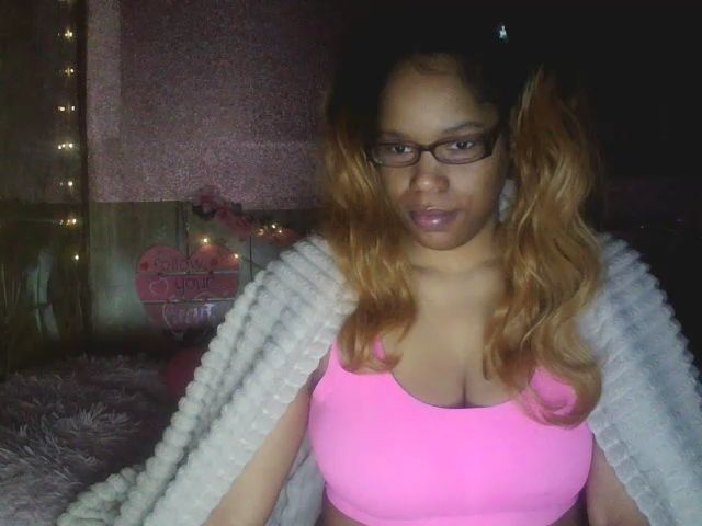 Live sex webcam photo for Pinkrackz100 #272266877