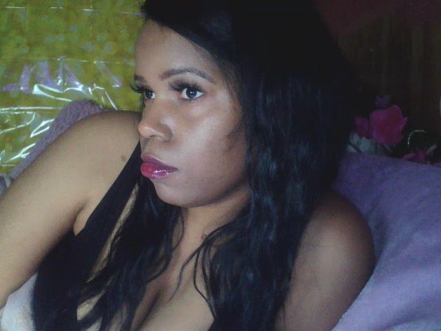 Live sex webcam photo for Pinkrackz100 #273683805