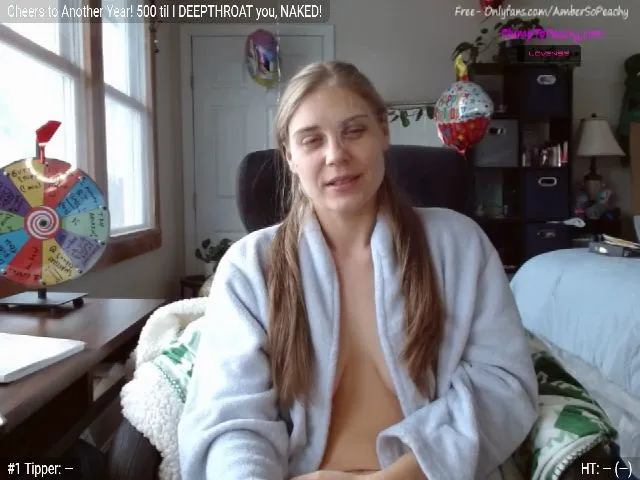 Live sex webcam photo for PlumpToPeachy #272084431